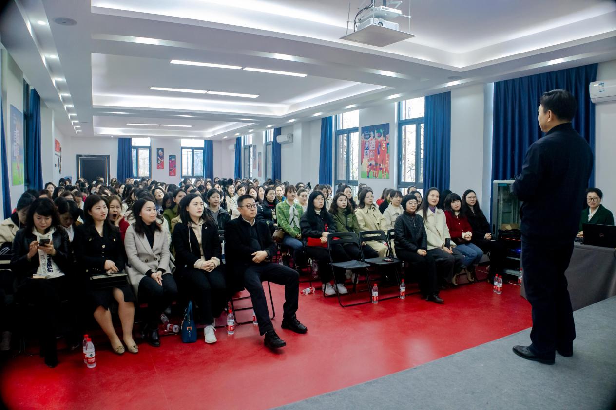 川威集團(tuán)開(kāi)展2023年慶“三八”國(guó)際婦女節(jié)系列活動(dòng)(圖7) 川威集團(tuán)開(kāi)展2023年慶“三八”國(guó)際婦女節(jié)系列活動(dòng)(圖7)