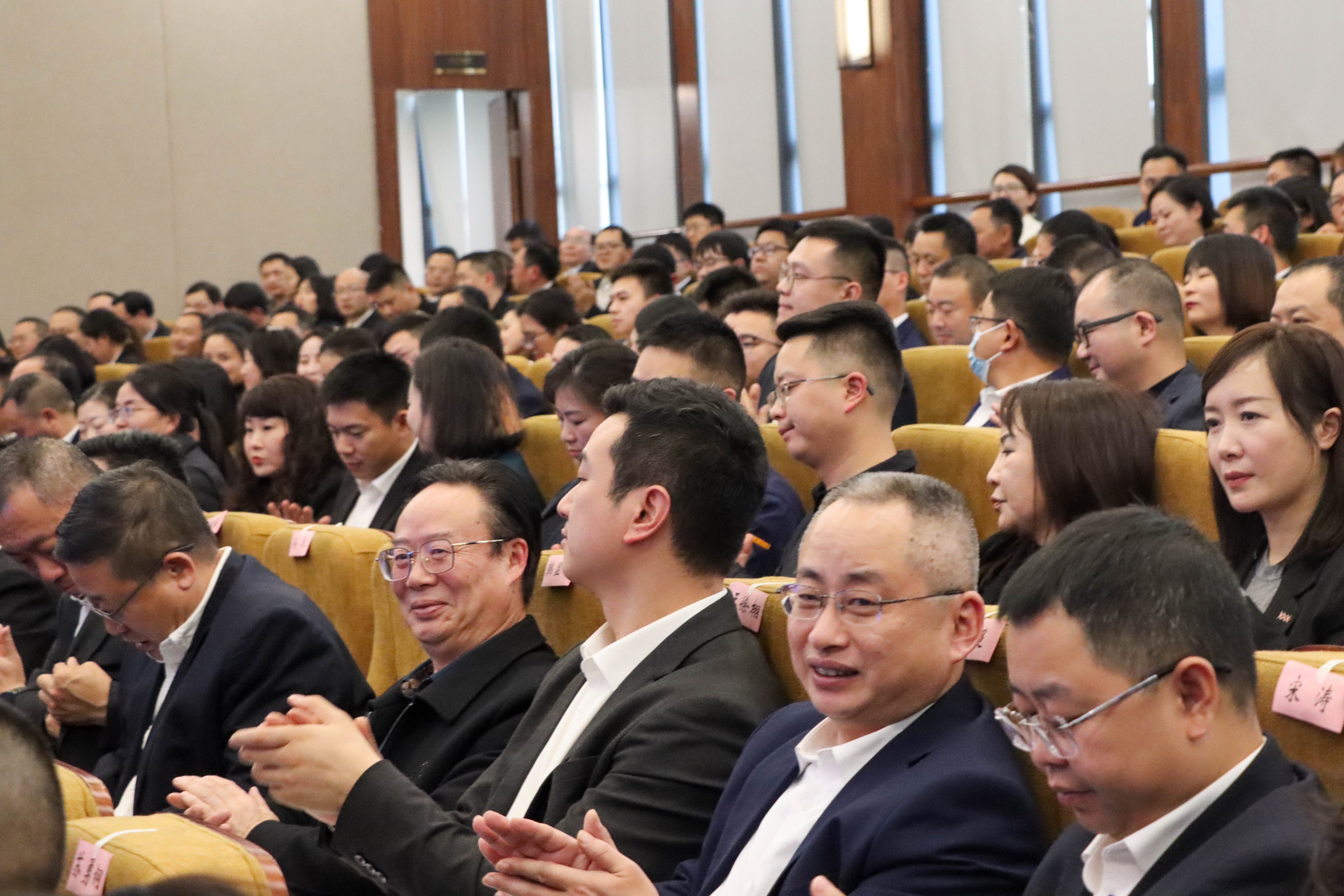 強化文化引領(lǐng) 賦能企業(yè)發(fā)展——集團公司召開企業(yè)文化建設(shè)工作推進專題會(圖6) 強化文化引領(lǐng) 賦能企業(yè)發(fā)展——集團公司召開企業(yè)文化建設(shè)工作推進專題會(圖6)