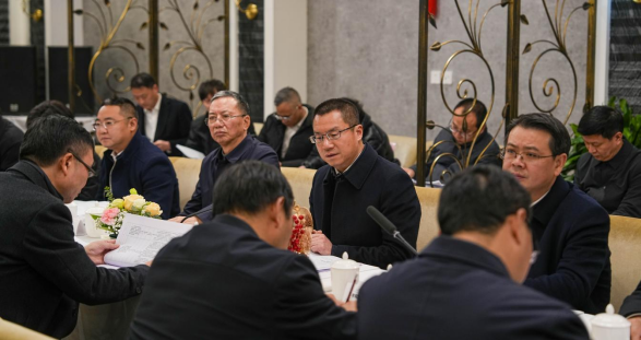 威遠縣人民政府與川威集團召開政企聯(lián)席會(圖3) 威遠縣人民政府與川威集團召開政企聯(lián)席會(圖3)