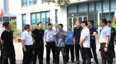 川威集團(tuán)董事長(zhǎng)王勁一行 “五一”勞動(dòng)節(jié)視察連界區(qū)域重點(diǎn)項(xiàng)目
