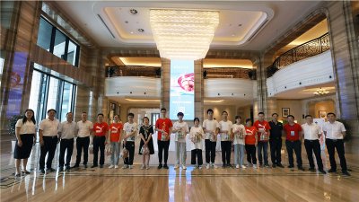 助力高考暖人心 深情慰問送關(guān)懷——集團公司慰問競力學校高考考生